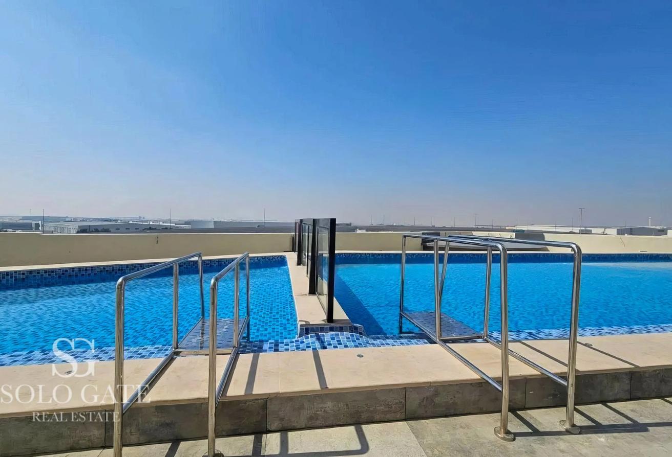 Fully Furnished | Community View | Ready To Move photo 3