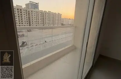 شقة - 2 غرف نوم - 3 حمامات للبيع في قرية الاميرة - الياسمين - عجمان