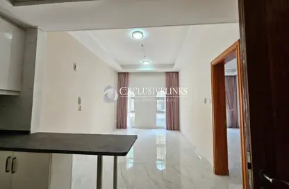 شقة - غرفة نوم - 2 حمامات للإيجار في مبنى 129 - كاكتوس - ديسكفري جاردنز - دبي