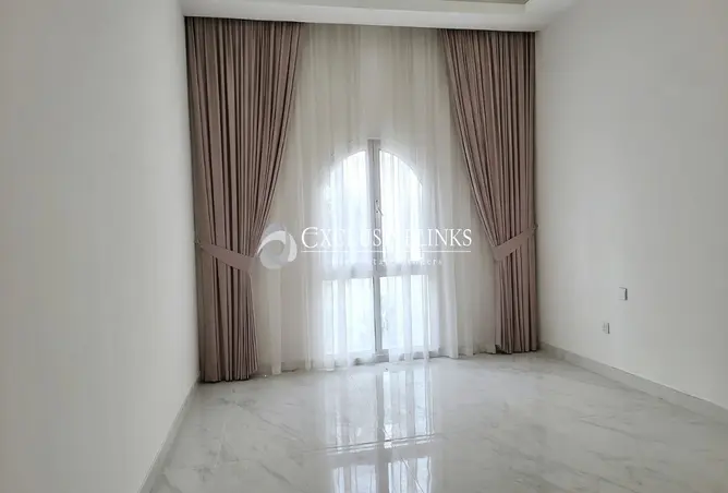 165026326 - Property Image 2