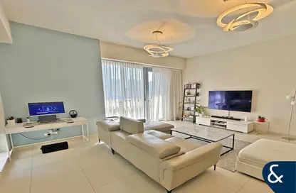 Apartment - 1 Bedroom - 2 Bathrooms for sale in Bahwan Tower Downtown - Downtown Dubai - Dubai