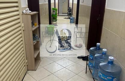 سكن عمال - استوديو - 8 حمامات للايجار في الجرف 2 - الجرف - عجمان وسط المدينة - عجمان سكن عمال - استوديو - 8 حمامات للايجار في الجرف 2 - الجرف - عجمان وسط المدينة - عجمان