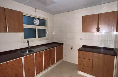 Apartment - 1 - 2 for rent in Al Khan Lagoon Tower - Al Khan Lagoon - Al Khan - Sharjah