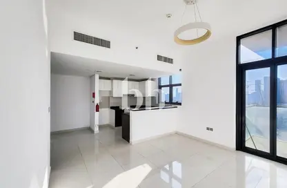 شقة - غرفة نوم - 2 حمامات للايجار في مساكن دزير - ديستريكت 17 - قرية جميرا الدائرية - دبي