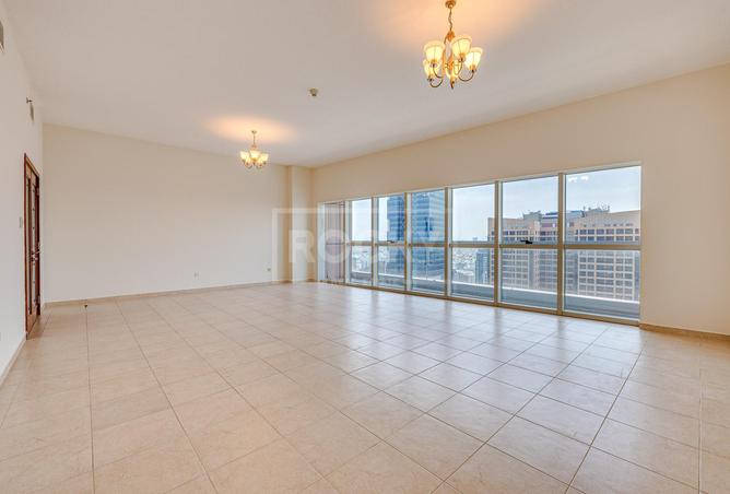 81921482 - Property Image 3