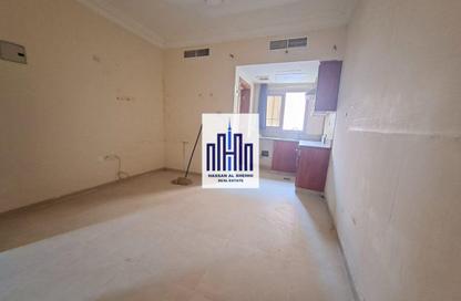 Apartment - Studio - 1 Bathroom for rent in Muwailih Building - Muwaileh - Sharjah