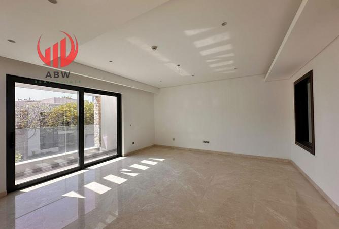 142861610 - Property Image 2