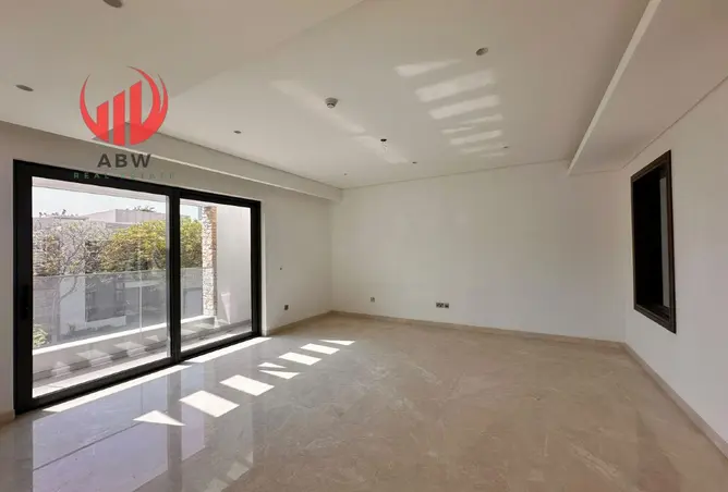 142861610 - Property Image 2