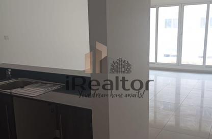 Apartment - 2 - 2 for rent in Tower 21 - Al Reef Downtown - Al Reef - Abu Dhabi