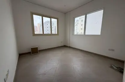 Apartment - 1 Bedroom - 1 Bathroom for rent in Al Qulaya'ah - Al Sharq - Sharjah