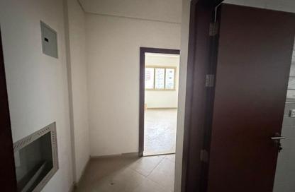 Apartment - 1 Bedroom - 1 Bathroom for rent in Al Qulaya'ah - Al Sharq - Sharjah