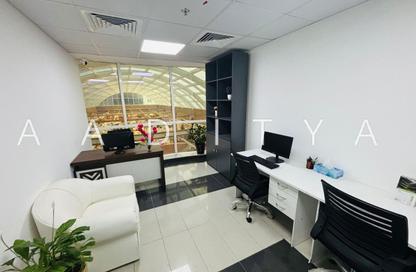 Office Space - Studio - 1 Bathroom for rent in Al Fajer Complex - Oud Metha - Bur Dubai - Dubai