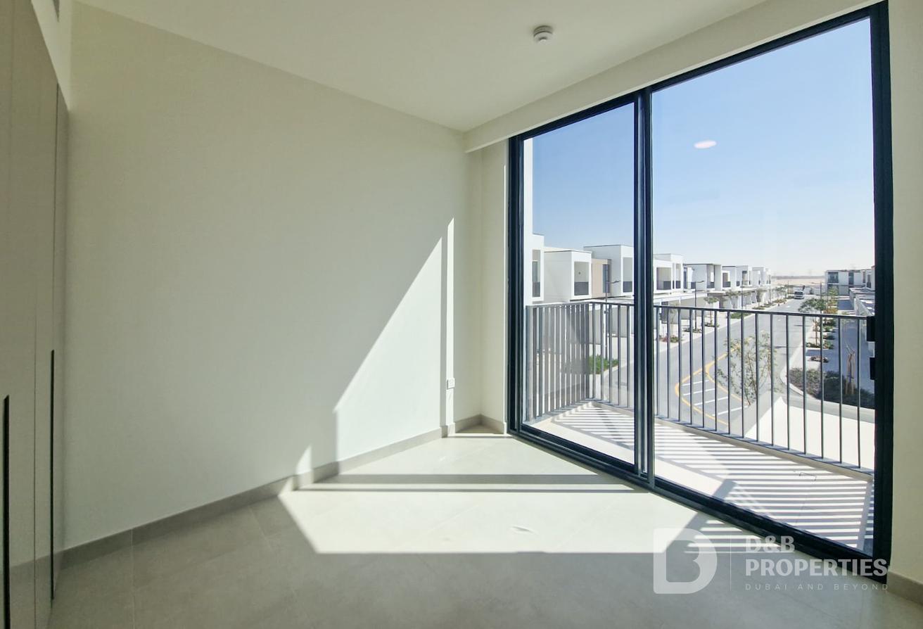Stunning Family Home | Single Row | Brand New photo 16