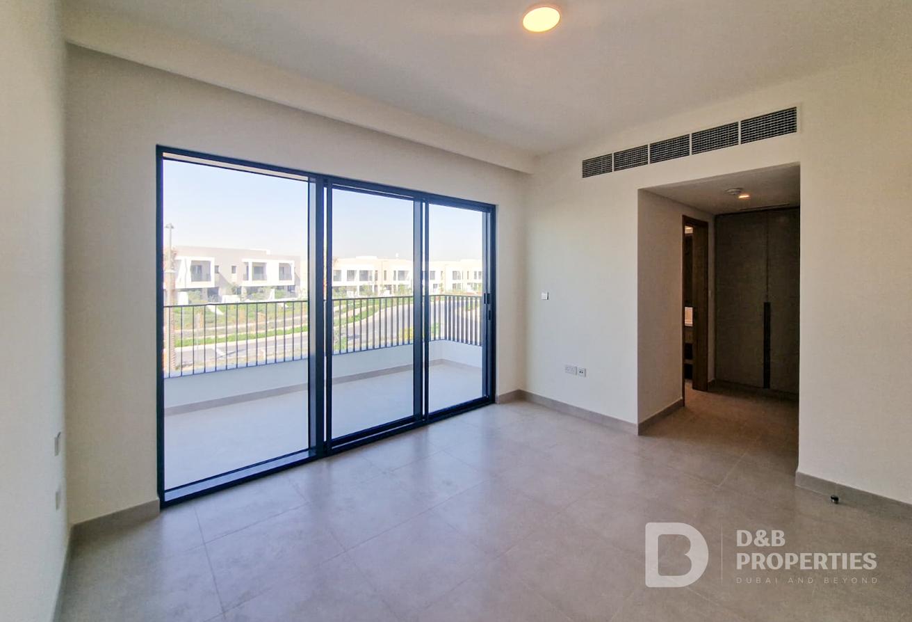 Stunning Family Home | Single Row | Brand New photo 9