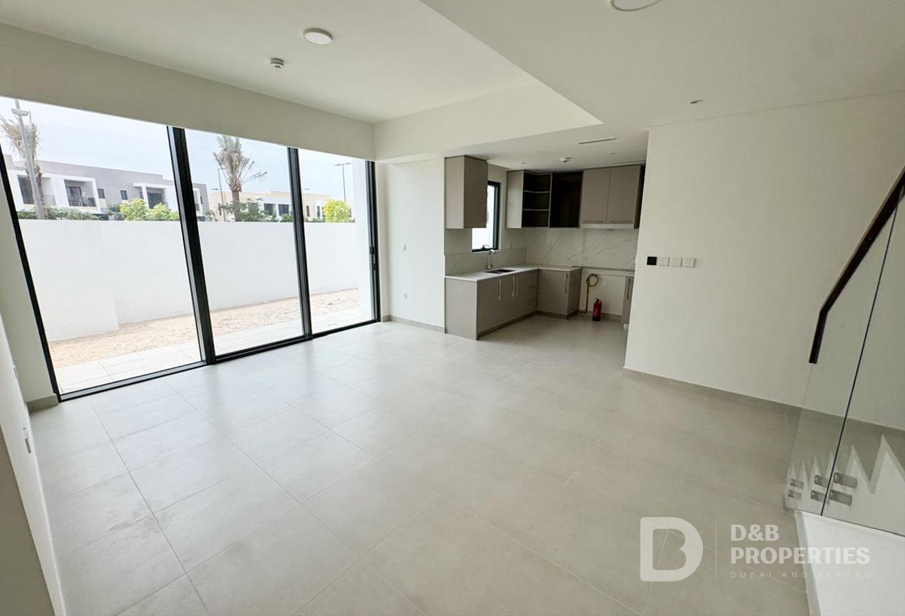 Stunning Family Home | Single Row | Brand New photo 4
