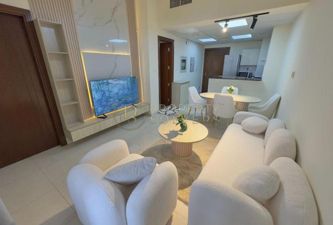 Huge 1BR Layout | Upgraded Furnished | Golf View