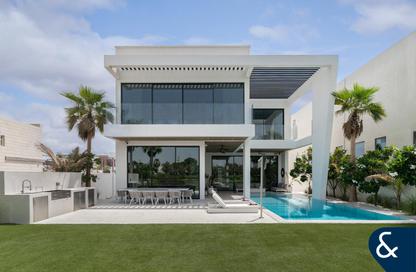Villa - 5 Bedrooms - 6 Bathrooms for sale in Jumeirah Park Homes - Jumeirah Park - Dubai