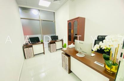 Office Space - Studio - 1 Bathroom for rent in Red Avenue - Al Garhoud - Dubai