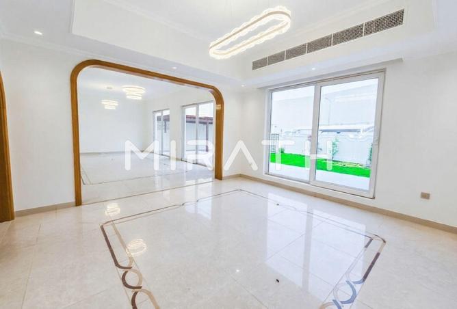 76962590 - Property Image 2