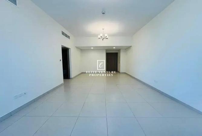 74254767 - Property Image 2