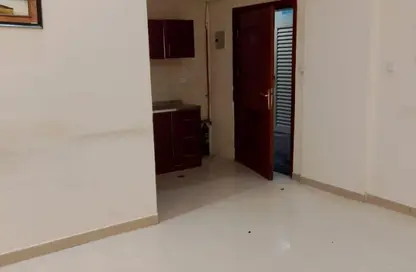 شقة - 1 حمام للايجار في الخان - الشارقة