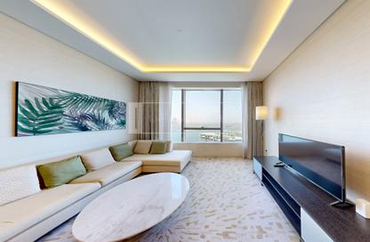 Apartment - 1 Bedroom - 2 Bathrooms for sale in The Palm Tower - Palm Jumeirah - Dubai
