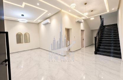 Villa - 4 - 6 for rent in Wadi Alshabak - Dubai Villa - 4 - 6 for rent in Wadi Alshabak - Dubai