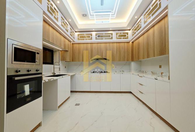 98719745 - Property Image 3