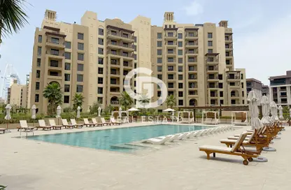 Apartment - 2 Bedrooms - 3 Bathrooms for rent in Al Jazi 2 - Madinat Jumeirah Living - Umm Suqeim - Dubai