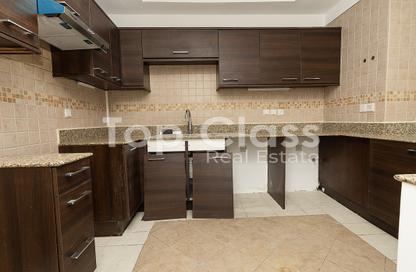 Apartment - 2 Bedrooms - 3 Bathrooms for rent in Latifa Tower - Sheikh Zayed Road - Dubai Apartment - 2 Bedrooms - 3 Bathrooms for rent in Latifa Tower - Sheikh Zayed Road - Dubai