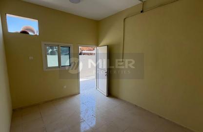 Labor Camp - Studio - 7+ Bathrooms for rent in Al Sajaa Industrial - Al Sajaa - Sharjah Labor Camp - Studio - 7+ Bathrooms for rent in Al Sajaa Industrial - Al Sajaa - Sharjah