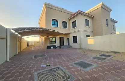 Villa - 4 Bedrooms - 6 Bathrooms for rent in Hoshi 1 - Hoshi - Al Badie - Sharjah