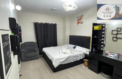 Apartment - 2 - 2 for rent in Al Majaz Tower - Al Majaz - Sharjah