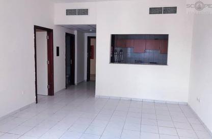Apartment - 1 Bedroom - 2 Bathrooms for rent in England Cluster - International City - Dubai