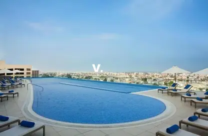 شقة - 2 غرف نوم - 2 حمامات للايجار في فندق أسكوت بارك - شارع الشيخ زايد - دبي