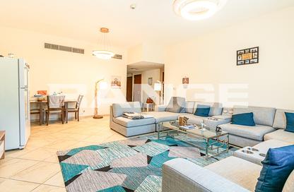 Apartment - 3 Bedrooms - 4 Bathrooms for rent in Sherlock House 1 - Sherlock House - Motor City - Dubai