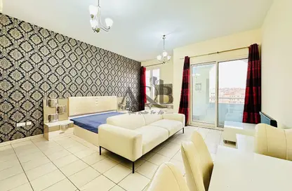 Apartment - Studio - 1 Bathroom for rent in Building Z03 - England Cluster - International City - Dubai