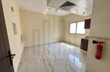 Apartment - Studio - 1 for rent in Fire Station Road - Muwaileh - Sharjah