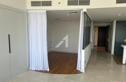 Apartment - Studio - 1 for rent in Sky Gardens - DIFC - Dubai