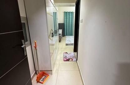 Apartment - Studio - 1 Bathroom for rent in Jasmine Towers - Garden City - Ajman