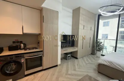 Apartment - Studio - 1 Bathroom for rent in Empire Residence - District 17 - Jumeirah Village Circle - Dubai