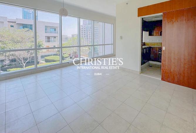 70278704 - Property Image 3