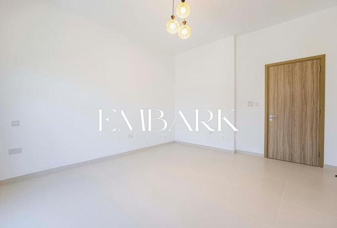 100411350 - Property Image 3