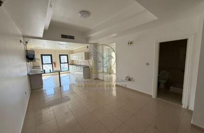 Apartment - 2 - 2 for rent in Al Majaz 3 - Al Majaz - Sharjah