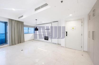 Apartment - 2 Bedrooms - 2 Bathrooms for rent in AL Salam Tower FC - Sheikh Zayed Road - Dubai