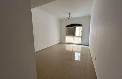 Apartment - Studio - 1 Bathroom for rent in Al Qulaya'ah - Al Sharq - Sharjah