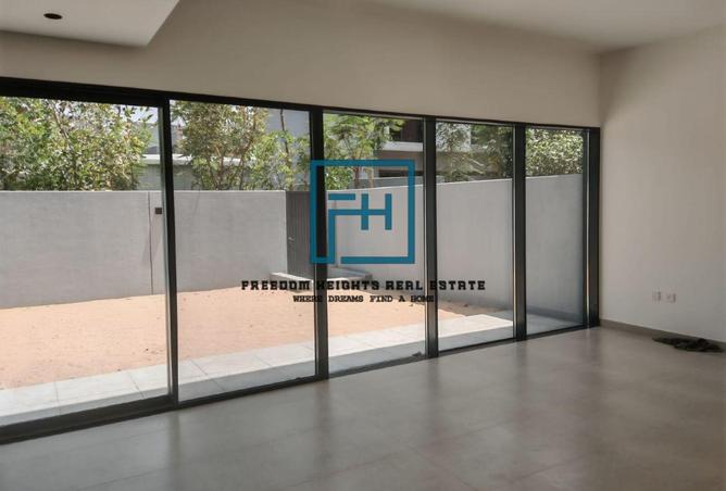 84082337 - Property Image 3