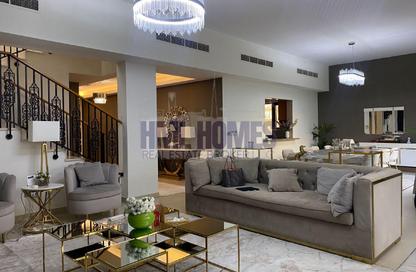 Villa - 4 - 5 for sale in Nad Al Sheba Villas - Nad Al Sheba 3 - Nad Al Sheba - Dubai