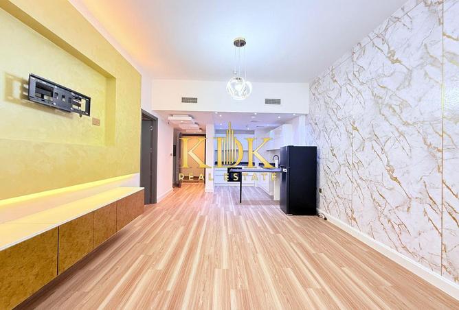 105121358 - Property Image 3
