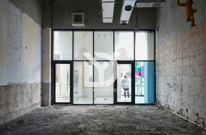 Shop - Studio for rent in Al Hudaiba - Bur Dubai - Dubai